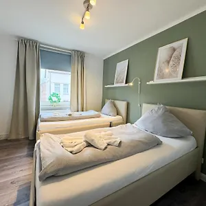 Apartment Fuer 5 Gaeste Grosse Kueche Messe- Und Citynah, Hannover